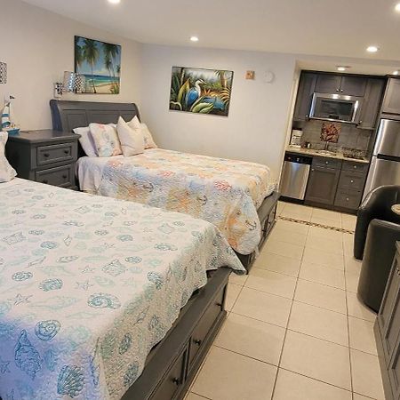 Sea Spray, Studio 114, Beach Steps Away! Pool+Wifi Ruskin Exteriér fotografie