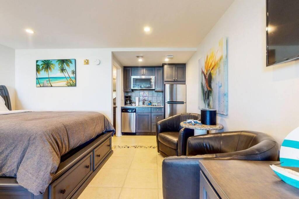 Sea Spray, Studio 114, Beach Steps Away! Pool+Wifi Ruskin Exteriér fotografie